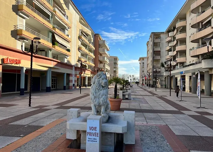 Terrasse Pres De La Plage