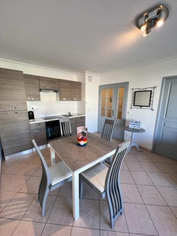 Terrasse Pres De La Apartment *